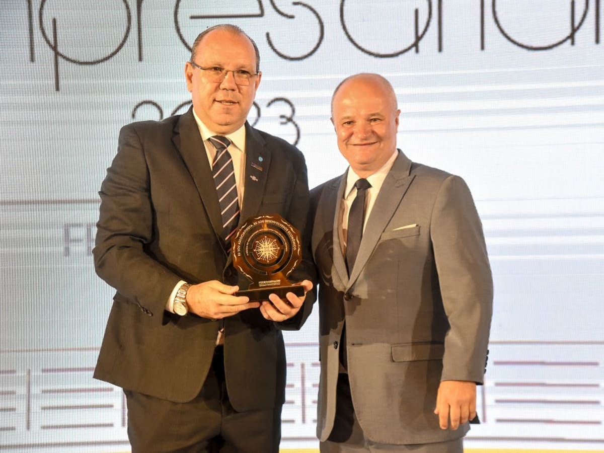 Federaminas reconhece empreendedores e faz homenagens especiais durante entrega do Mérito Empresarial