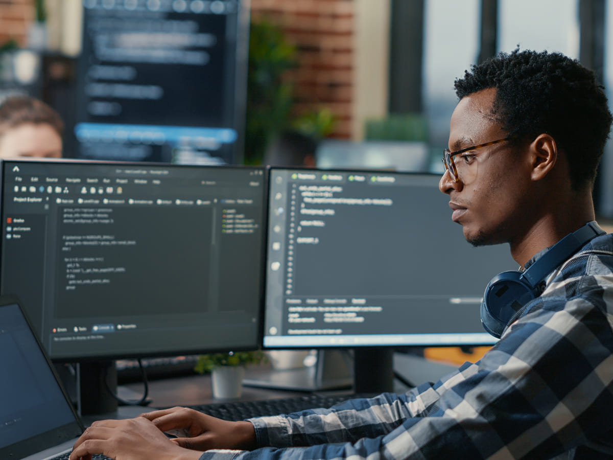 Quais as melhores estratégias de governança de TI para negócios em expansão